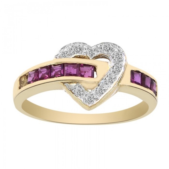 0.50 Ct Rubies 0.08 Ct Heart Center Diamond Ring
